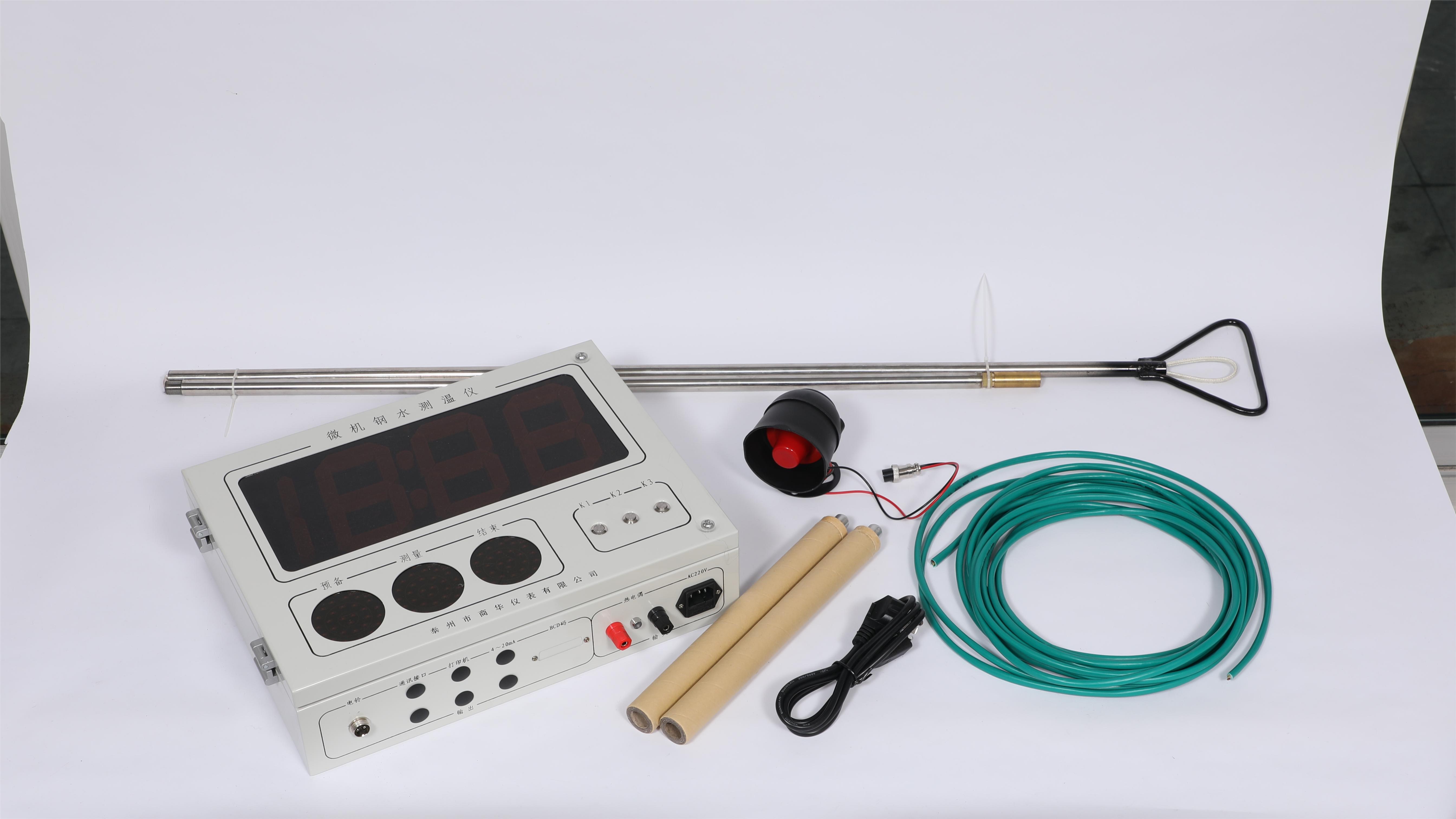 有線大屏鋼(gang)水測溫儀